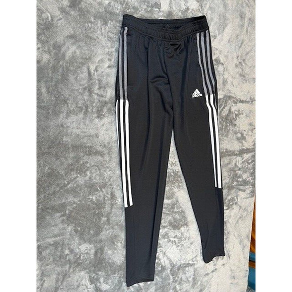 Women's Adidas Tiro 21 Black Track Pants Warm Up Soccer Training Pants NWT - Picture 1 of 11